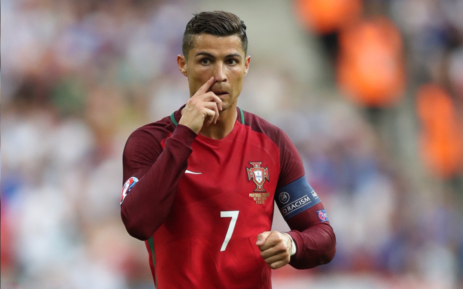 曼联球迷对于下一笔引援充满期待与焦虑,曼联下赛季引援目标